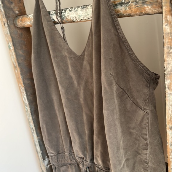 EUC BLANK NYC Romper Size M Olive - Picture 6 of 15